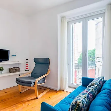 Duque 2br Flat At Historical Chiado *