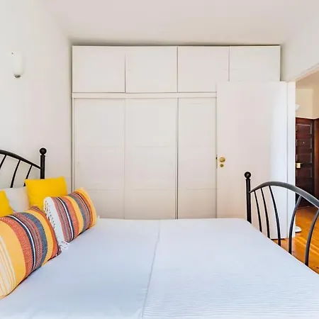 Duque 2br Flat At Historical Chiado Daire *