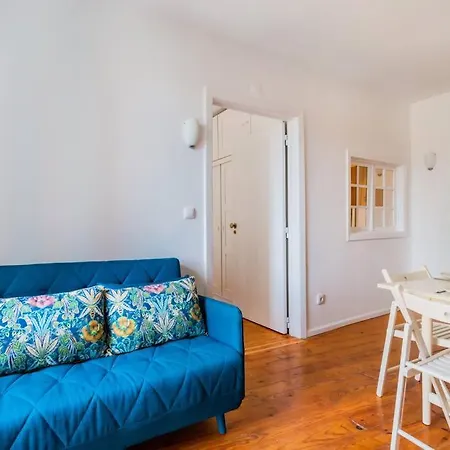 Daire Duque 2br Flat At Historical Chiado *