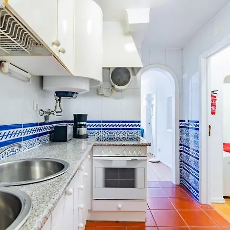 Duque 2br Flat At Historical Chiado Lägenhet Lisboa