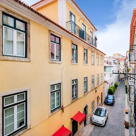 Duque 2br Flat At Historical Chiado Lisbona